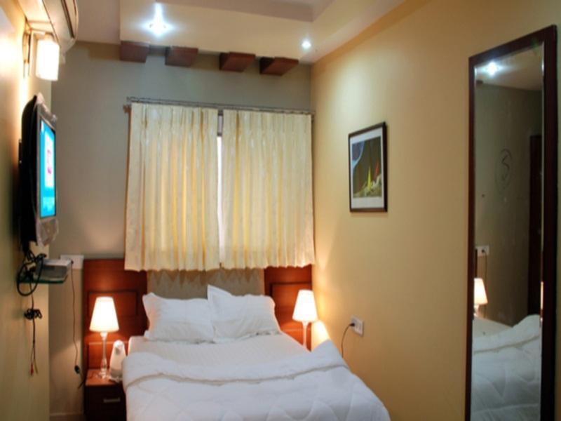 Hotel Sri Madhura Inn حيدر أباد المظهر الخارجي الصورة
